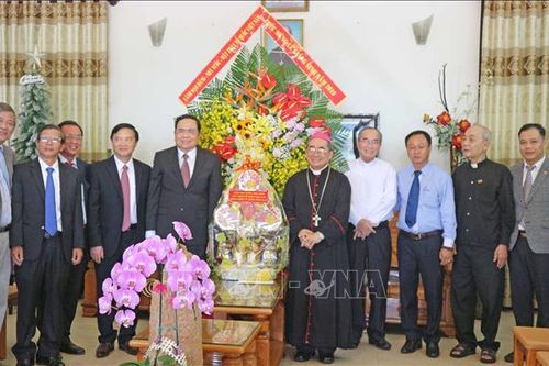 Chủ tịch Ủy ban Trung ương MTTQ Việt Nam chúc mừng đồng bào Công giáo Giáo phận Nha Trang