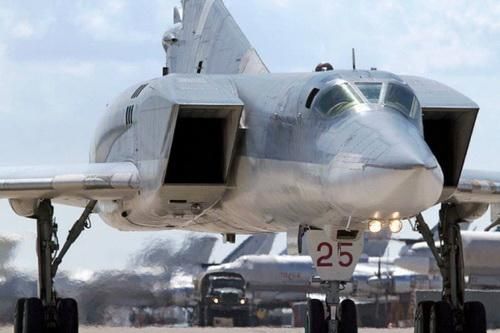 Israel 'lạnh gáy' khi Nga bất ngờ triển khai oanh tạc cơ siêu âm Tu-22M3 tới Iran