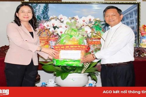 Bí thư Tỉnh ủy thăm, chúc mừng Giáng sinh 2019 tại Giáo phận Long Xuyên