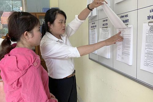 Bài 2: Cán bộ là then chốt