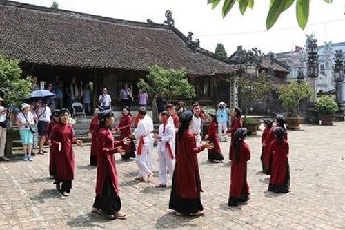 Tăng cường công tác quản lý và tổ chức lễ hội