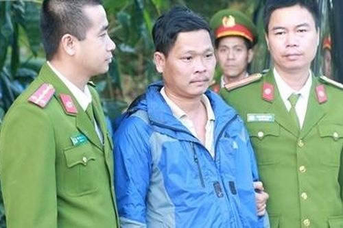 Giám đốc cùng kế toán xuất khống hàng trăm hóa đơn thu lợi bất chính