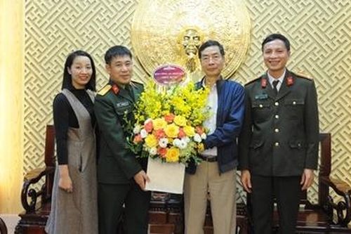 Báo CAND chúc mừng Báo QĐND nhân Ngày thành lập QĐND Việt Nam