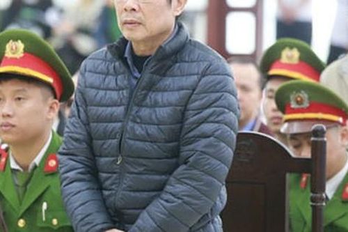 Cựu Bộ trưởng Nguyễn Bắc Son đề nghị luật sư không 'cãi' tội nhận hối lộ cho mình