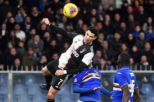 Ảnh chế: Ronaldo nhảy cao ra ngoài trái đất, đâm xuyên qua Ma vương Piccolo