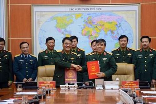 Cục Nhà trường và Trung tâm Nhiệt đới Việt - Nga phối hợp nâng cao chất lượng đào tạo, bồi dưỡng tiếng Nga