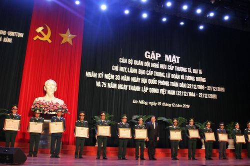 Đà Nẵng gặp mặt các sĩ quan cấp tá nghỉ hưu