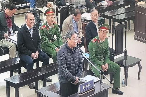 Cựu Bộ trưởng Nguyễn Bắc Son khai gì tại tòa?