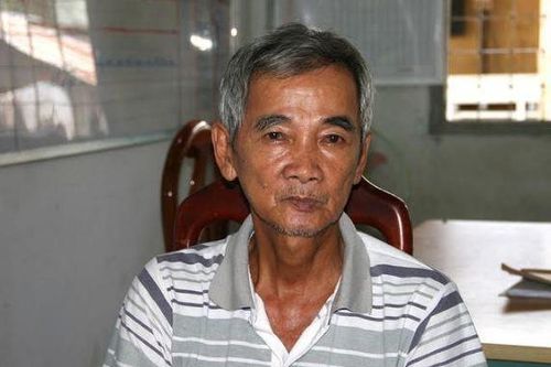 U70 nhiều lần hiếp dâm bé gái hàng xóm rồi cho tiền