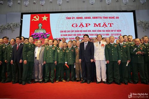 Tỉnh Nghệ An gặp mặt cán bộ cao cấp quân đội đã nghỉ hưu, nghỉ công tác