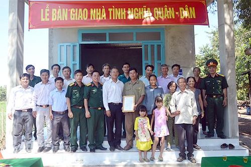 Lan tỏa hành trình Quân đội chung tay vì người nghèo