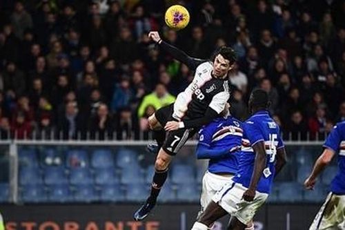 Bật nhảy thần sầu, Ronaldo 'bắt' cả thế giới phải ngả mũ thán phục