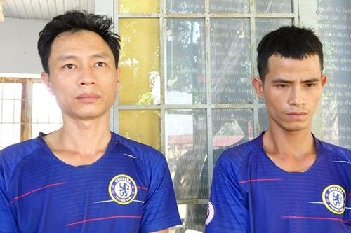 Tạm giữ hình sự 2 thanh niên vận chuyển hơn 40kg pháo