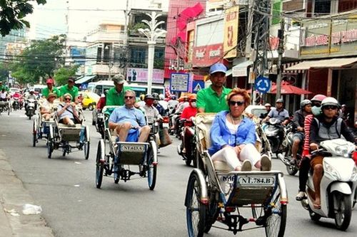 Thu hồi 37 thẻ hướng dẫn viên du lịch quốc tế không hợp pháp