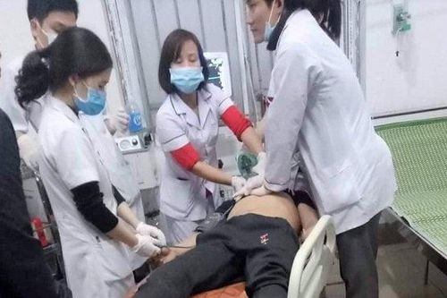 Hai thanh niên bị đâm chết trên đường: Hung thủ khai do bị ép uống rượu