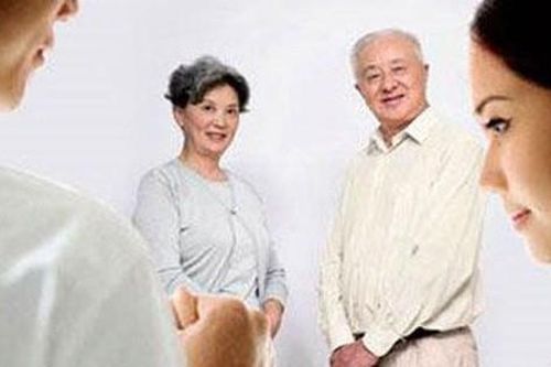 Đắn đo ly hôn vì thương bố mẹ chồng