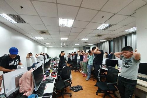 Philippines đột kích, bắt giữ 342 người Trung Quốc