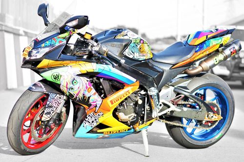 Chi tiết Suzuki GSX-R750 độ sang số bằng nút bấm độc nhất VN