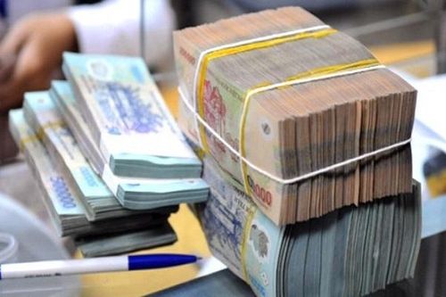 Kho bạc trả lại tiền tỷ cho khách nộp thừa