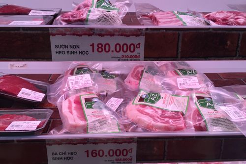 Bị Phó Thủ tướng kiểm điểm, Bộ NN-PTNT 'tới tấp' ra văn bản về thịt heo