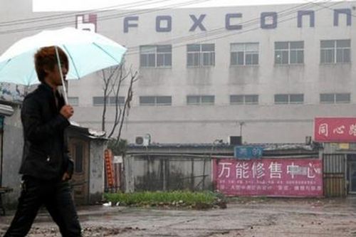 Nhân viên Foxconn ăn cắp linh kiện lỗi Apple bán lời 43 triệu USD