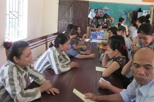 Cấm đưa điện thoại di động, tiền, vàng vào nơi chấp hành án phạt tù