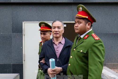 Kiểm sát viên: 'Ông Nguyễn Bắc Son phải là tấm gương đạo đức nhưng lại tha hóa'