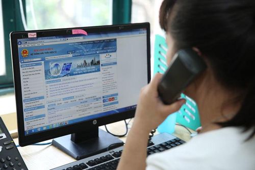 'Bịt kẽ hở' gây khó doanh nghiệp đi mua hồ sơ thầu