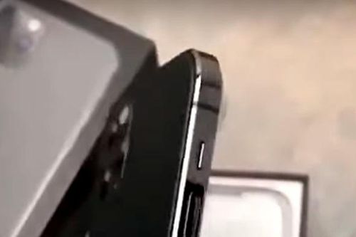 iPhone SE 2 giá rẻ lộ video ngoài thực tế, 3 camera mặt lưng?