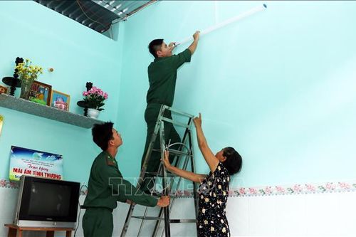 Tình quân dân nơi biên giới biển - Bài 1: Lính biên phòng làm dân vận