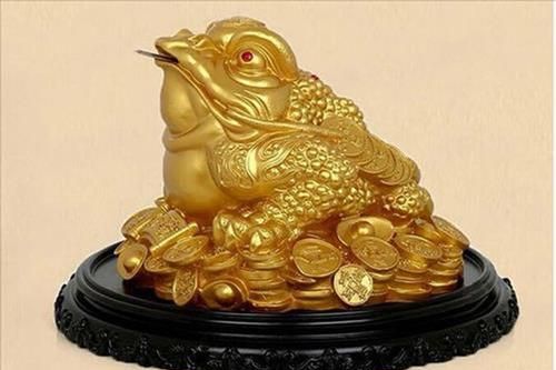 Thần Tài ưng ý, tài lộc tăng gấp bội nếu đặt cóc ngậm tiền vị trí này
