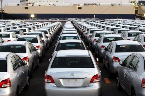 Thu ngân sách hải quan 'cán đích' sớm nhờ nhập khẩu ô tô tăng 100%