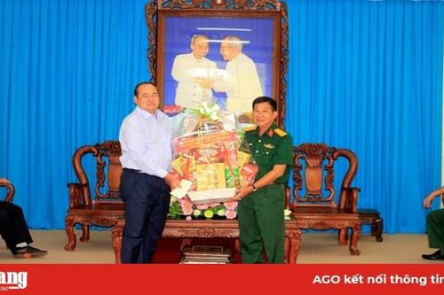 Chủ tịch UBND tỉnh Nguyễn Thanh Bình thăm, chúc mừng 75 năm ngày thành lập Quân đội nhân dân Việt Nam