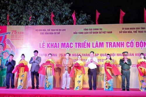 Triển lãm tranh cổ động kỷ niệm ngày thành lập Quân đội nhân dân Việt Nam