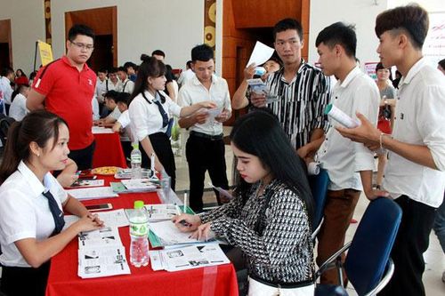 Gắn kết doanh nghiệp với đào tạo nghề