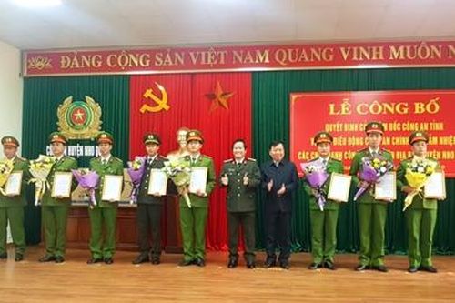 Công bố quyết định điều động công an chính quy đảm nhiệm các chức danh công an xã của huyện Nho Quan