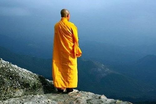 Nhân duyên gì mà tôi thường mơ thấy nhà sư?