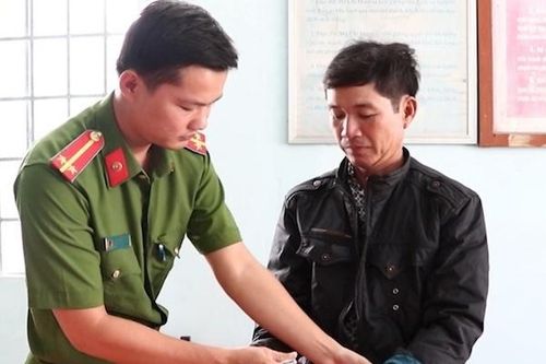 Đâm bạn nhậu suýt chết vì không chấp điểm đánh bi-a