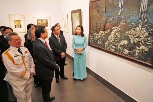 Bảo tàng Mỹ thuật Việt Nam khai mạc triển lãm 'Từ nhân dân mà ra'