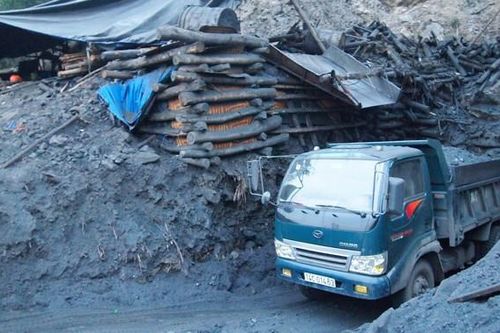 Loạt 'quan phường' bị xem xét kỷ luật vì liên quan vụ hơn 800 tấn than trái phép