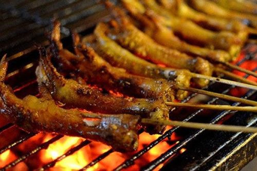 Ẩn họa đáng sợ món chân gà thơm lừng vỉa hè ngày đông về