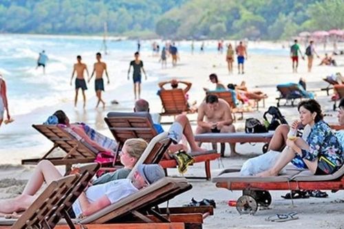 Phát hiện nhiều thẻ hướng dẫn viên du lịch giả ở Khánh Hòa