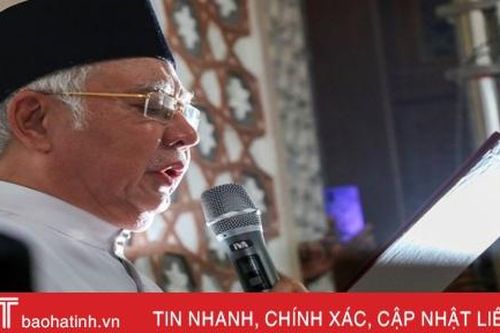 Cựu thủ tướng Malaysia làm lễ 'thề độc'