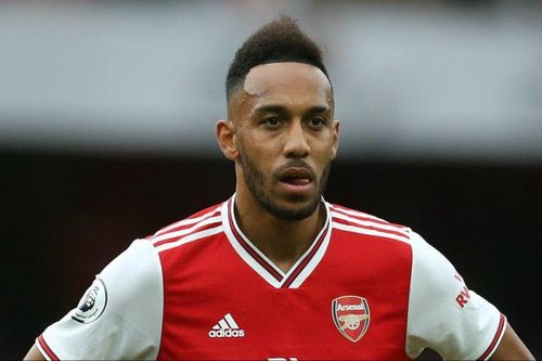 Cựu cầu thủ Arsenal khuyên Arteta bán Aubameyang, Oezil