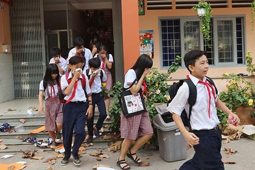 Diễn tập phương án thoát nạn trong tình huống khẩn cấp tại trường học
