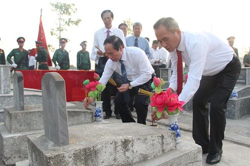 Truy điệu, cải táng hài cốt anh hùng liệt sĩ