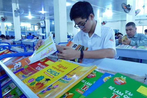 Lựa chọn sách giáo khoa: Quan tâm đến đặc thù cấp học
