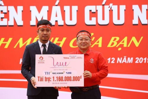 Quỹ Vì Tầm Vóc Việt đồng hành cùng Chủ nhật Đỏ