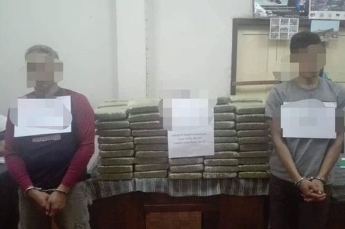 Bắt 3 đối tượng vận chuyển 120 nghìn viên ma túy, hơn 2 tạ cần sa khô