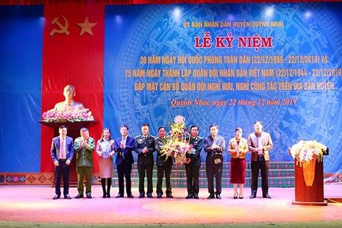 Quỳnh Nhai: Kỷ niệm 30 năm Ngày hội Quốc phòng toàn dân và 75 năm Ngày thành lập QĐND Việt Nam